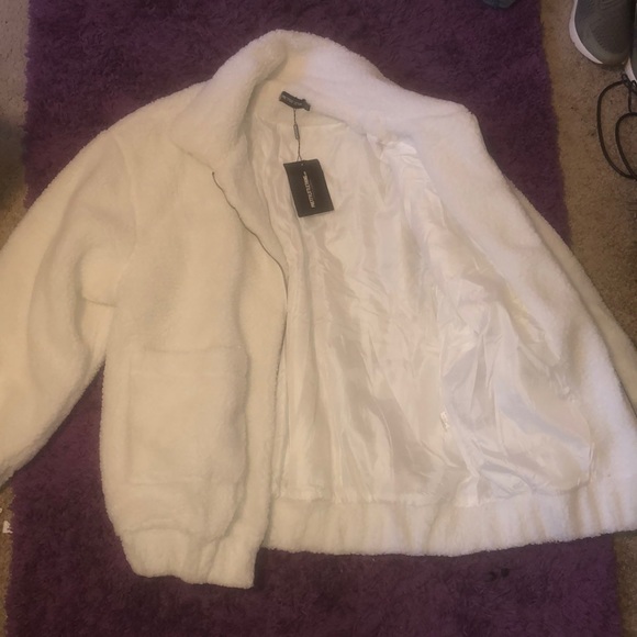 This item is too big to fit me. - Picture 2 of 6